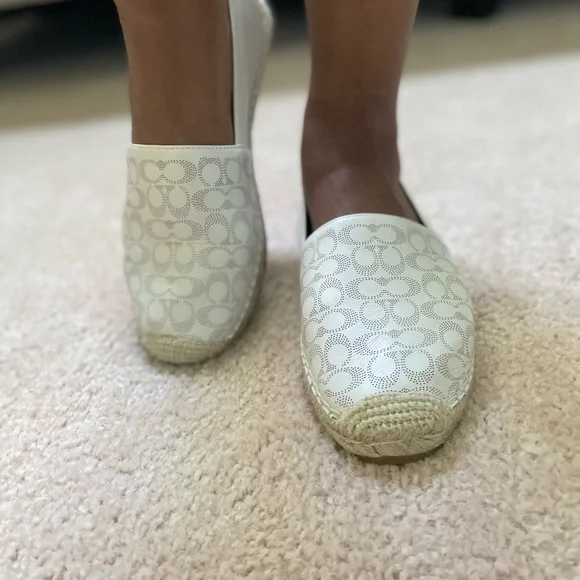 Womens Carley Espadrille Flats - Picture 2 of 3